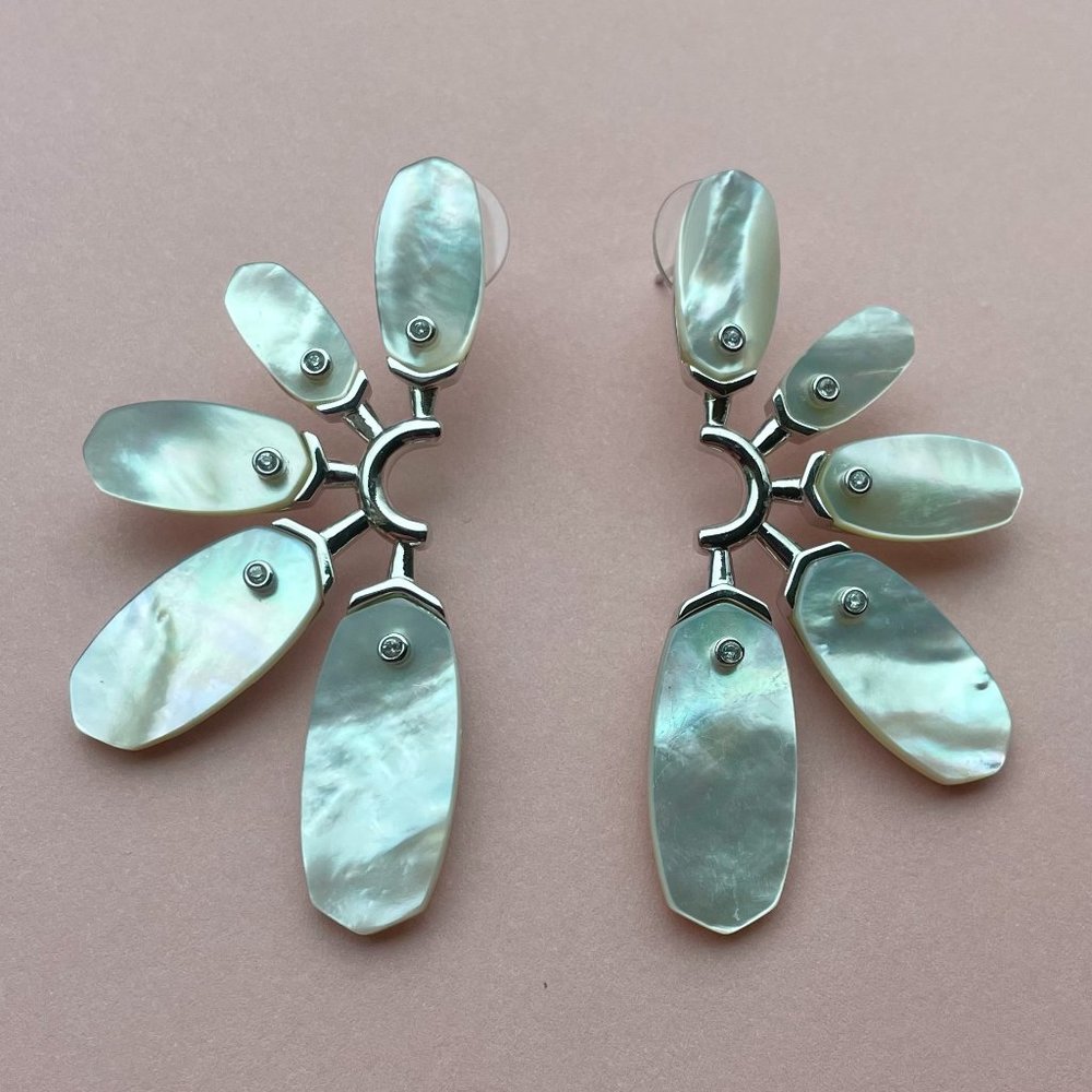 NWT Kendra Scott Ashlyn Ivory Mother Of Pearl Statement Earrings 14K Gold Plated - Picture 5 of 11